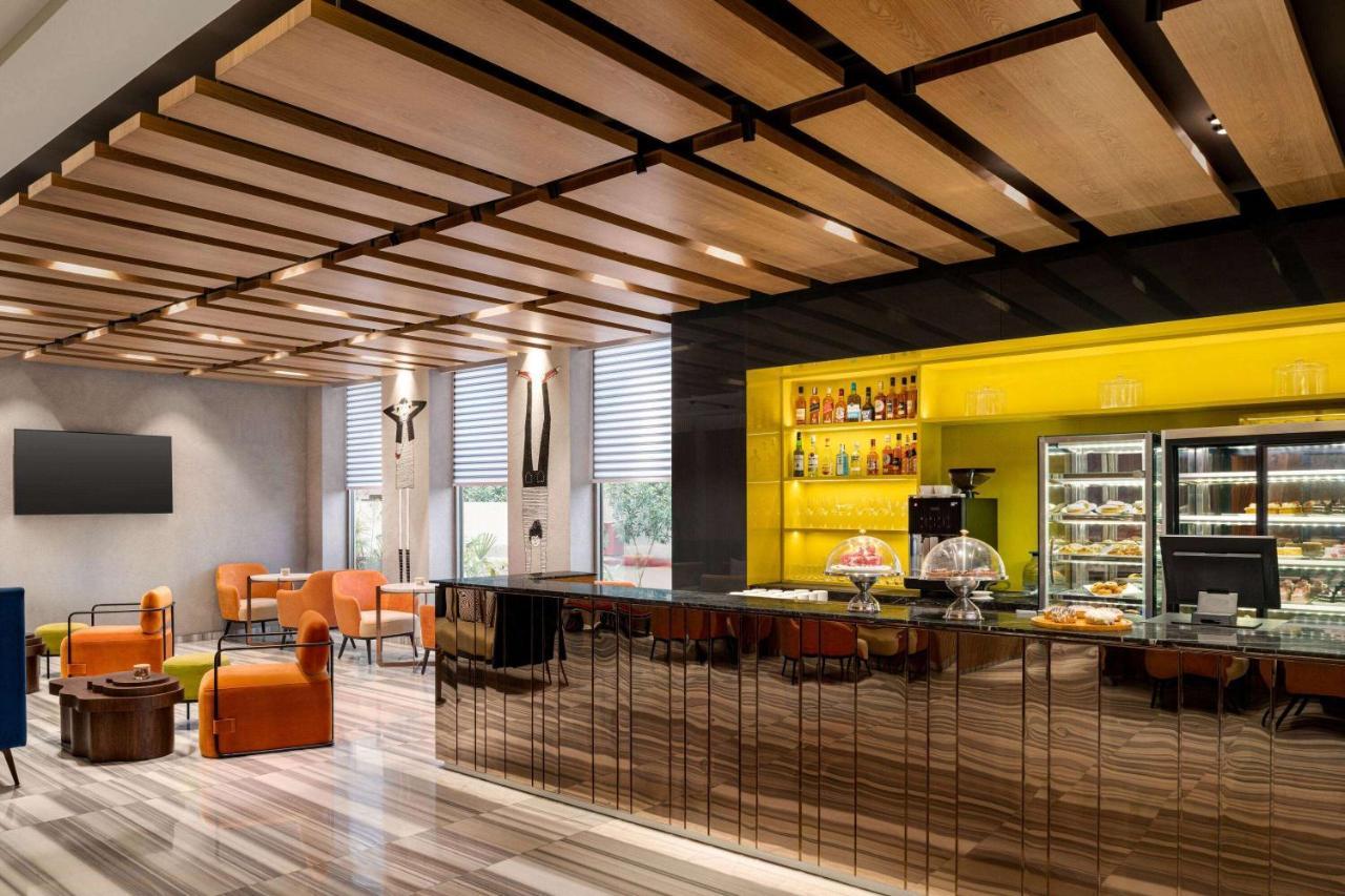 Ramada Encore By Wyndham Indore Nipania Exterior foto